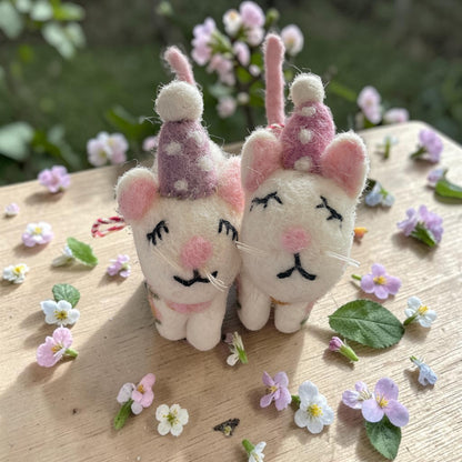 Handmade Needle Felted Cat Ornament
